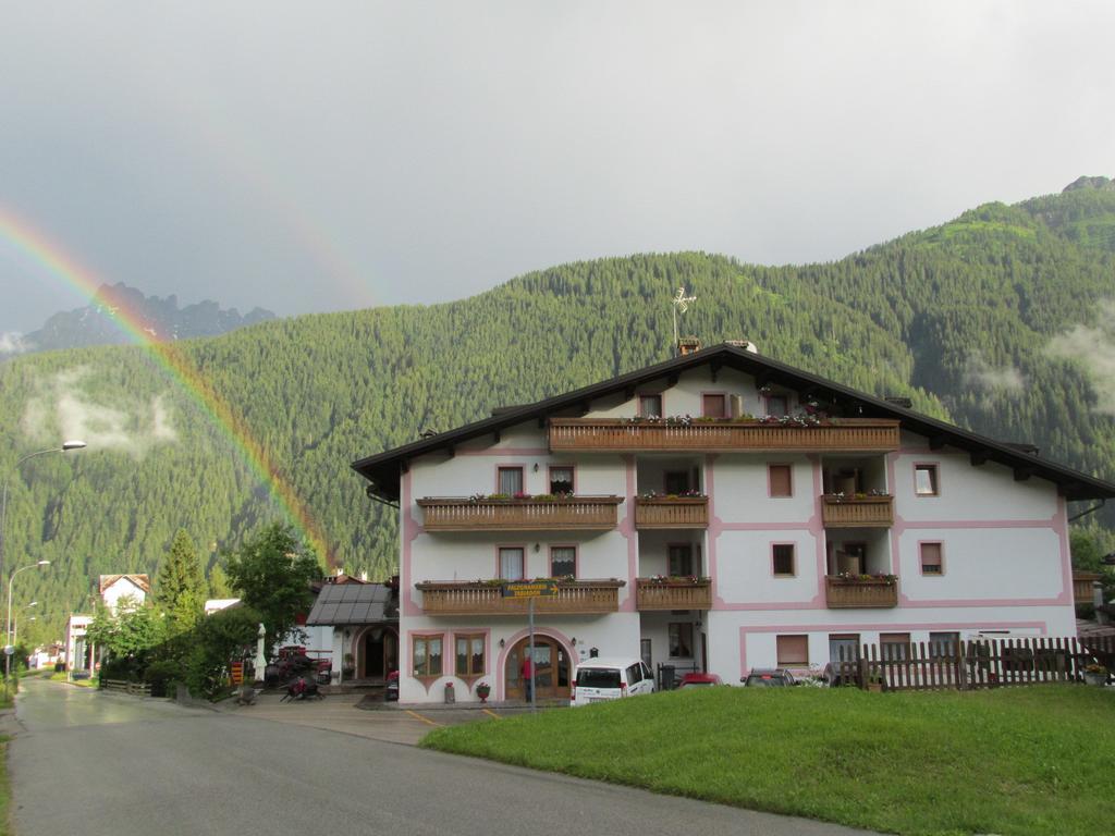 Hotel Garni Miramonti Фалкаде Екстериор снимка