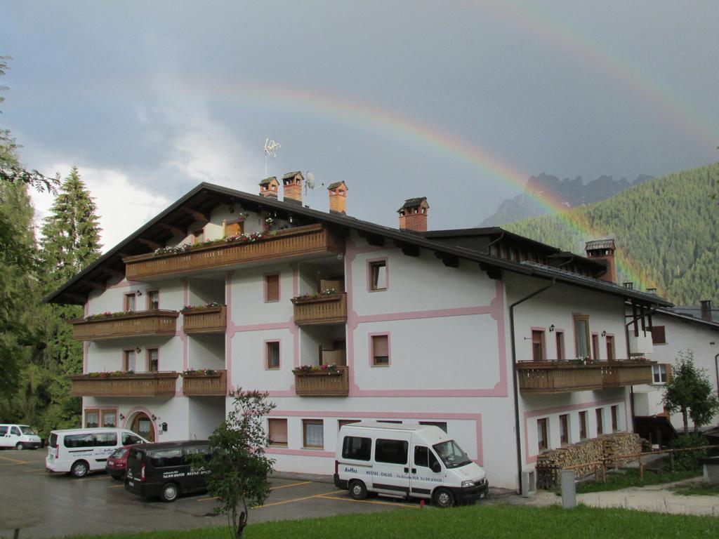 Hotel Garni Miramonti Фалкаде Екстериор снимка